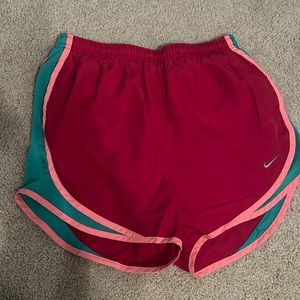S nike running shorts.